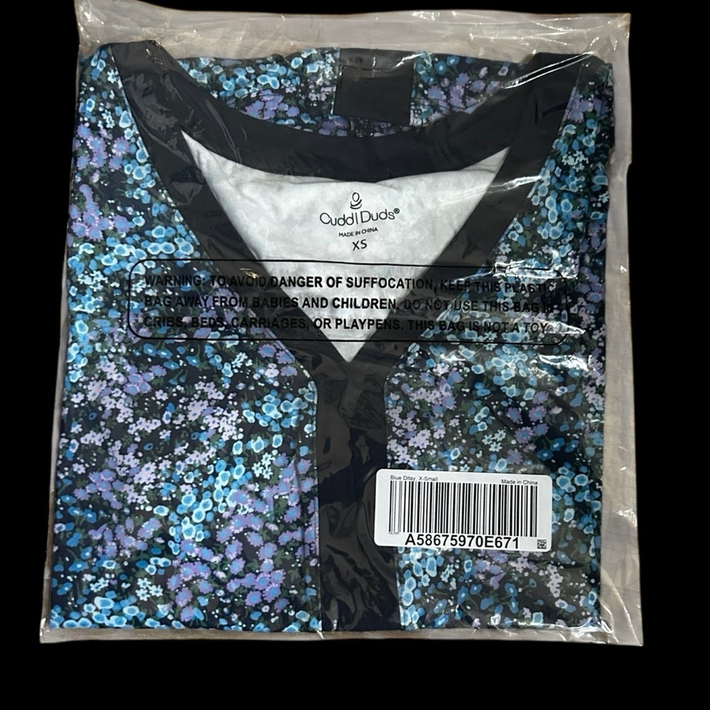 Cuddl Duds Flexwear V-Neck Top Shirt Blue Ditsy Women’s Size XS New In Package - Picture 7 of 7